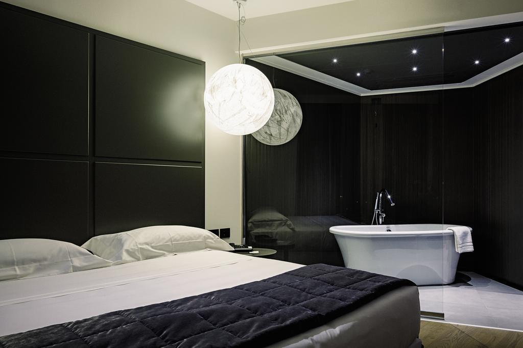 Link124 Hotel Parma Luaran gambar