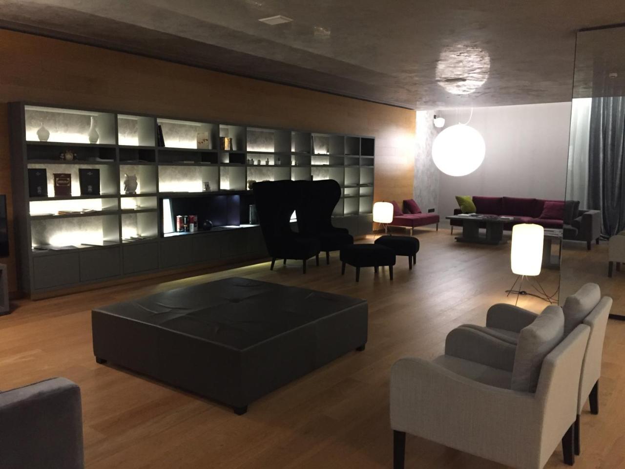 Link124 Hotel Parma Luaran gambar