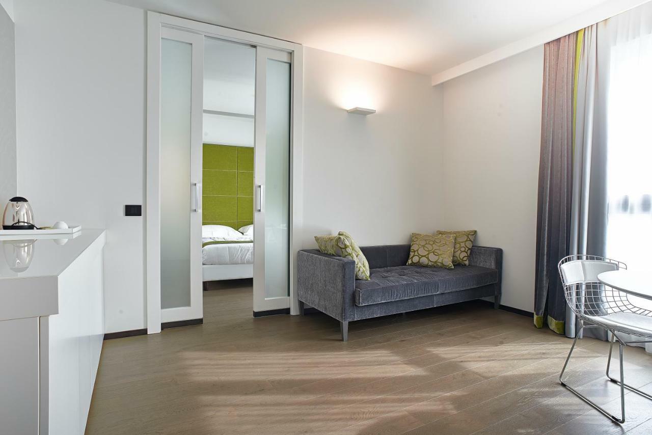 Link124 Hotel Parma Luaran gambar