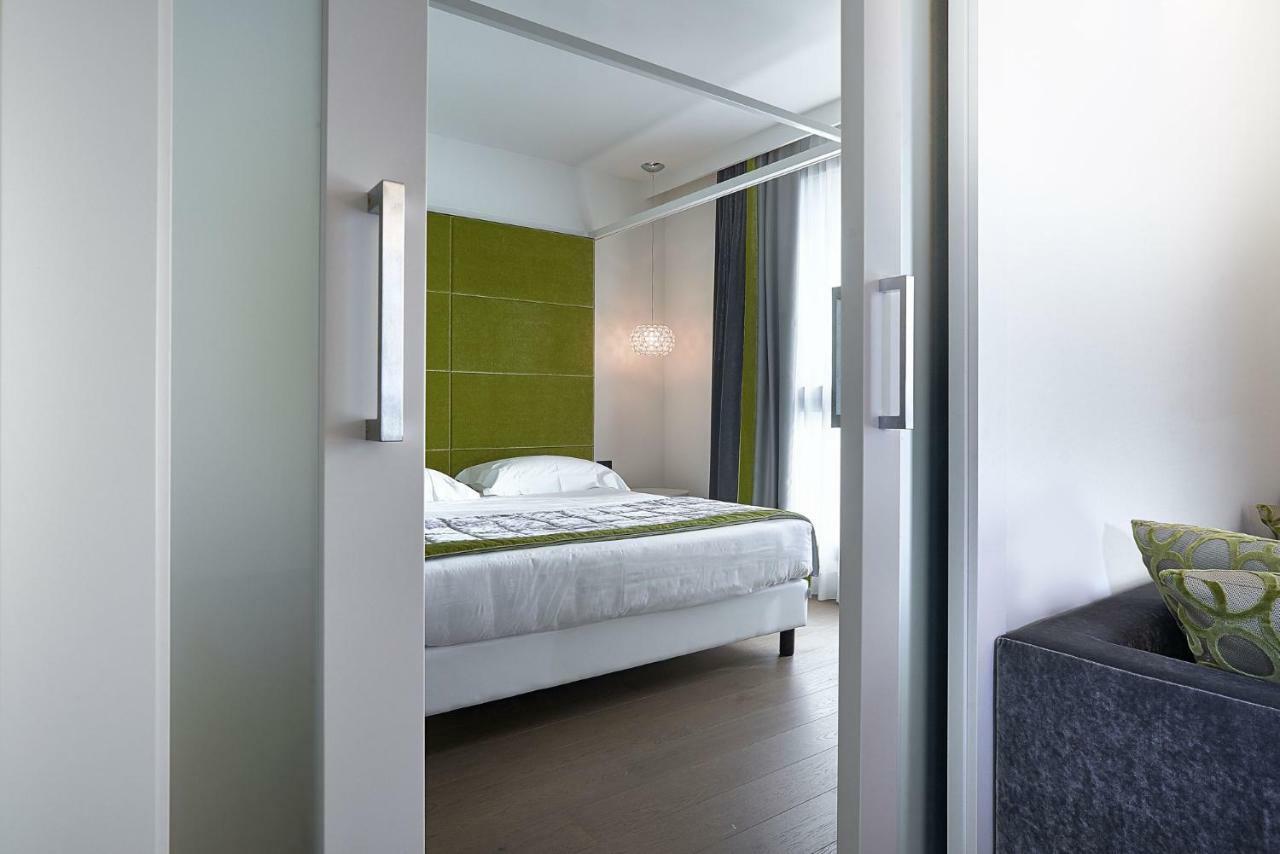 Link124 Hotel Parma Luaran gambar